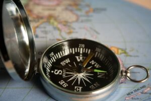 Magnetic compass