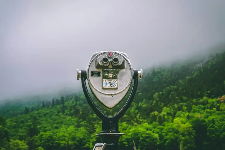 Visual image of looking into the horizon